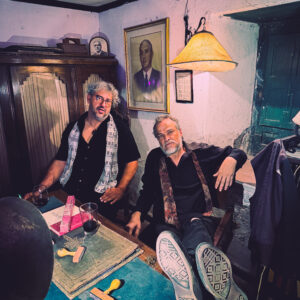 Acho Estol y Josué Geredús presentan el álbum “Pecados del Futuro”