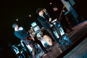 Televisores presenta en vivo su último lanzamiento «Luces»