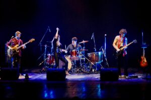 Kashmir celebra su trayectoria con un homenaje a Led Zeppelin