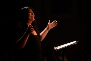 Nancy Ciccioli celebra 30 años al frente del Coro Cantapueblo