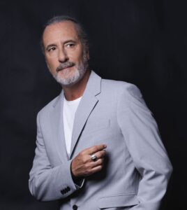 Manuel Wirtz regresa con íntimo lleno de canciones e historias