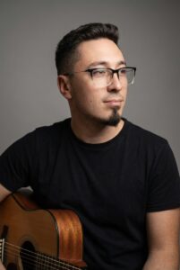 Emanuel Johnson: artista invitado del Festival Internacional de la Canción de Punta del Este